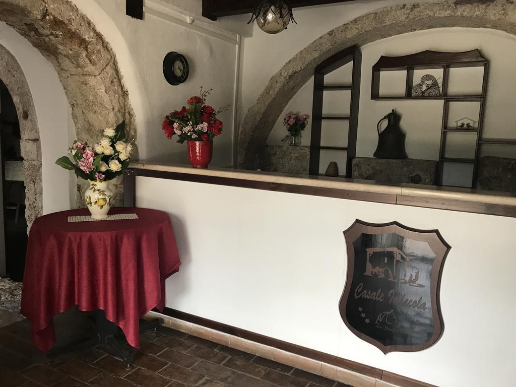 B&B La Staffa Aquino Bagian luar foto